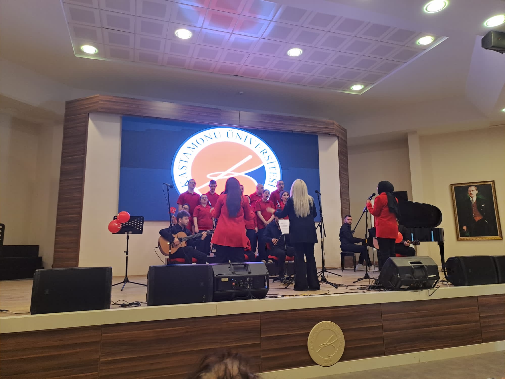 “Birlikte Şarkı Söyleyelim” Projesi Sahneye Taşındı